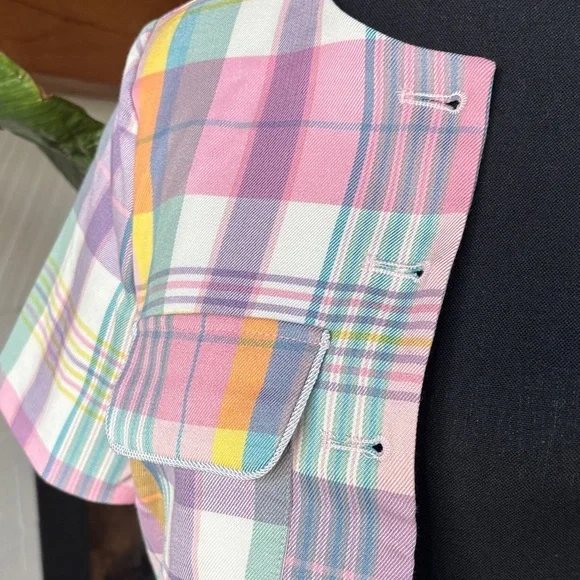 Shortsleeved button down Top - Picture 11 of 12